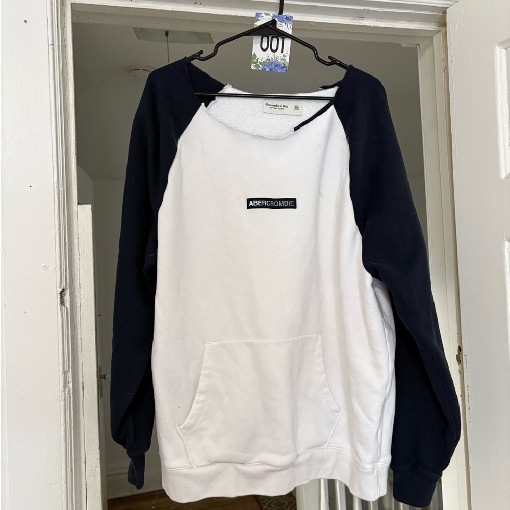 Abercrombie & Fitch White Body with Black Raglan Sleeves Crewneck